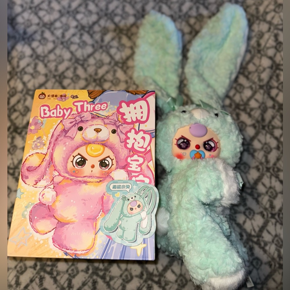 Baby Three 400% Hugging Backpack - Confirmed Bunny - Seal Salt Bunny